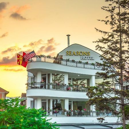 Seasons Hotel ستروغا المظهر الخارجي الصورة